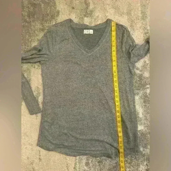Women’s Gray 24/7 Maurices Top - Picture 7 of 7